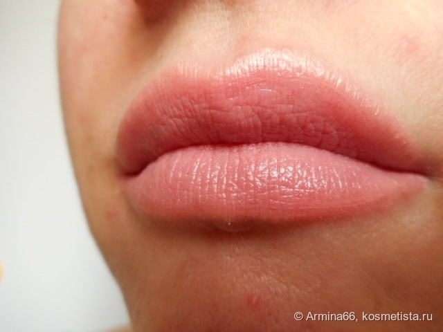 Люмене помада-уход Lumene Wild Rose moisture lipstick #15 Воздушное суфле (Clouds) SPF 15