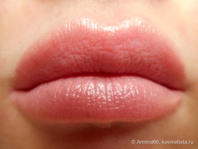 Люмене помада-уход Lumene Wild Rose moisture lipstick #15 Воздушное суфле (Clouds) SPF 15