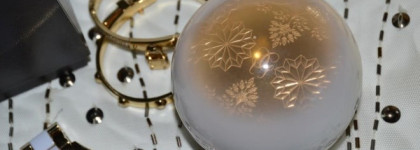 Первые снежинки от Guerlain Meteorites Flocons Enchantes Poudre Sublimatrice Light-Enhancing Powder