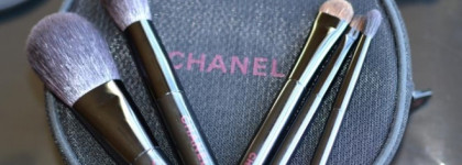 Les Mini de Chanel  Brush set