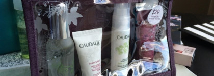 Пережить долгий перелет и двухнедельный отпуск с "Caudalie Favorites Winter Set"