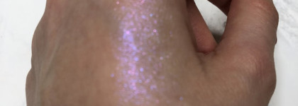 Сияние, заметное даже с Луны: Over the Moon от Colourpop