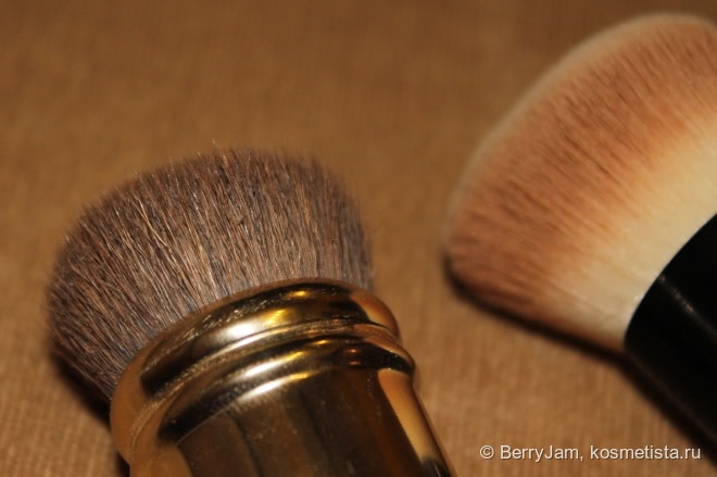 Вторая кожа или рассыпчатая пудра Chanel Vitalumiere Loose Powder Foundation Spf15 With Mini Kabuki Brush № 30