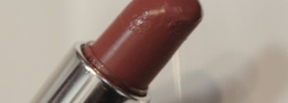 Бархатный нюд на губах с Clarins Joli Rouge Long Wearing Moisturizing Lipstick #705 soft berry