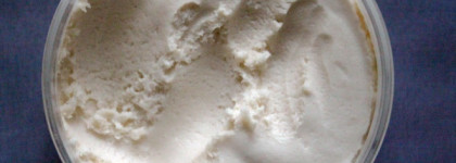 Шампунь в необычном формате: гель-муссы для мытья волос от ТМ Chocolatte – Сливочный и Клубничный