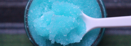 Продолжение знакомства с маркой Laboratorium: Экстремальный крем для рук и Конфетный сахарный скраб для тела