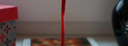 Алая, классная, как томат красная: Sleek Matte Me в оттенке Rioja Red #433