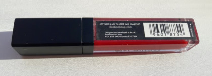 Алая, классная, как томат красная: Sleek Matte Me в оттенке Rioja Red #433