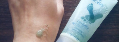 Avon Foot Works beautiful  Тонизирующий скраб для ног с морской солью