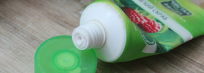 Чистая линия Фитотерапия Мягкий скраб Малина и Брусника