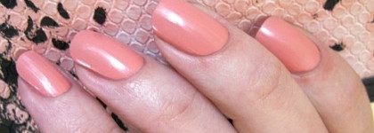 Персиковая нежность с Golden Rose Rich Color Nail Lacquer #43