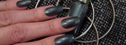 Лаконичный графит для осенних будней - L'oreal Color Riche #608 Luxembourg Garden