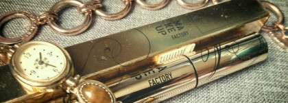 Губки бантиком, бровки домиком, ресницы комочками... Кукольный взгляд от Make up Factory Dream Eyes Doll Eyes Effect Mascara #01 Black