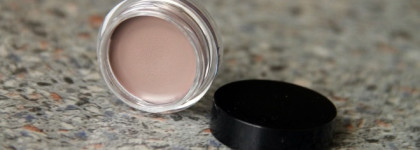 Гель (который в народе почему-то называют помадка) для бровей Inglot AMC Brow Liner Gel в оттенке 11