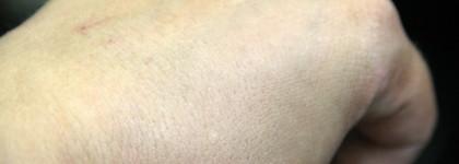 Легкий тонирующий бальзам Givenchy — Teint Couture Balm, в оттенке Nude Sand №3