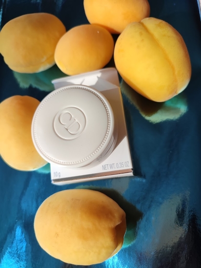 Dior Creme Abricot Fortifying Cream For Nails: тающая оранжевая нежность