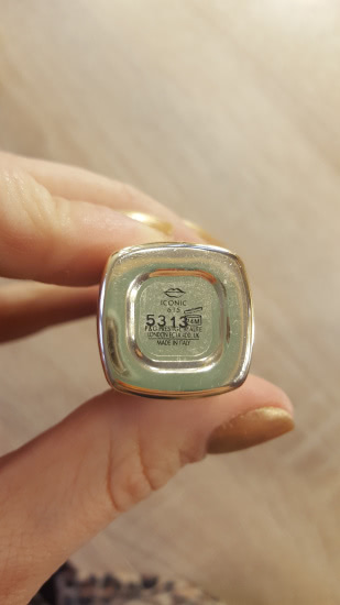 Три разные, но одинаково прекрасные помады Dolce & Gabbana из серии Classic Cream Lipstick