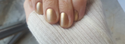 "Отличник", "хорошист" и "троечник" из рождественской коллекции макияжа Dior Splendor