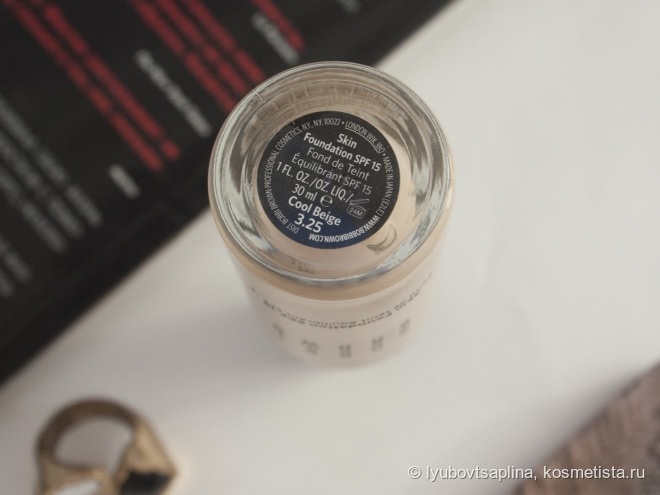 Bobbi Brown Skin Foundation SPF 15 в оттенке - Cool Beige 3.25
