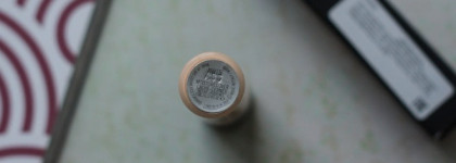 MAC Select Moisturecover Cache-Cernes NW15