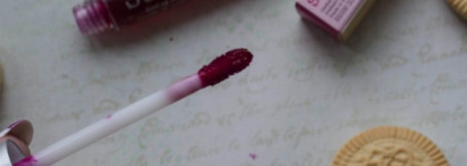 The Balm Stainiac Tinted Hint of Tint