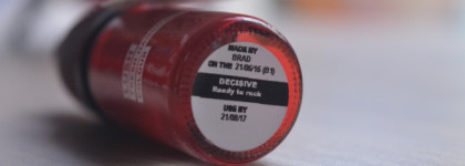 Lush lipstick Decisive