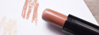 To make your face / NYX Wonder Stick Highlight & Contour Light