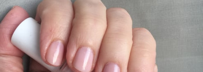 Сама нежность: лаки для ногтей Essie Nail Lacquer в оттенках #13 "Mademoiselle" и #37 "Lilacism"