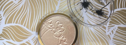 Ослепительный хайлайтер Catrice “Glow Patrol glowy highlighter” в оттенке С01 “Muse” (Limited Edition)