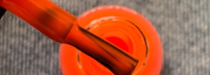 «Вырви глаз»: неоновые лаки для ногтей Pink Up