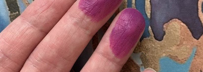 Яркий фиолетовый: помада Maybelline Color sensational Matte #953 “Vibrant Violet”