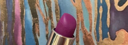 Яркий фиолетовый: помада Maybelline Color sensational Matte #953 “Vibrant Violet”