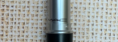 Помада цвета алычи: MAC Satin lipstick #806 "Del Rio"