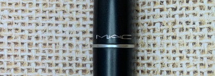 Помада цвета алычи: MAC Satin lipstick #806 "Del Rio"
