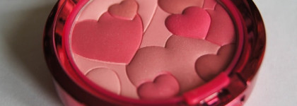 Румяна Physicians Formula inc., Happy Booster™Glow & Mood Boosting Blush в оттенке Rose или и у меня в косметичке есть сердечки