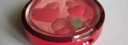 Румяна Physicians Formula inc., Happy Booster™Glow & Mood Boosting Blush в оттенке Rose или и у меня в косметичке есть сердечки