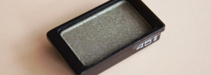 Благородная зелень или перламутровые тени для век Artdeco Pearl Eye Shadow #45