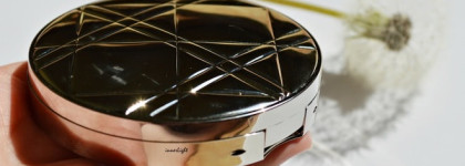 Ностальгия о лете. Diorskin Nude Shimmer Instant Illuminating Powder 001 with kabuki brush