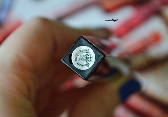 Вдохновленная формой пера. Тушь для ресниц Avon Super extend Winged out mascara