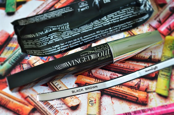 Вдохновленная формой пера. Тушь для ресниц Avon Super extend Winged out mascara
