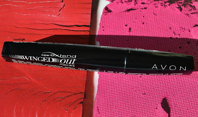 Вдохновленная формой пера. Тушь для ресниц Avon Super extend Winged out mascara