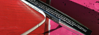 Вдохновленная формой пера. Тушь для ресниц Avon Super extend Winged out mascara "СуперДлина Акцент" в оттенке Black Brown