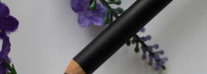 Восхитительный дуэт: Chanel Le Crayon Khol Intense Eye Pencil 17 Rouge Noir и Chanel Le Volume De Chanel 30 Prunе