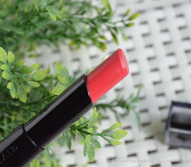 Givenchy Rouge Interdit Vinyl, #10 Rouge Provocant
