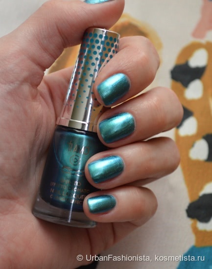 Глубокое синее море: Collistar Ti Amo 500 Nail Lacquer Chrome Effect, #660 Green/Blue
