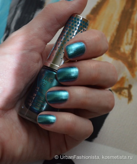 Глубокое синее море: Collistar Ti Amo 500 Nail Lacquer Chrome Effect, #660 Green/Blue