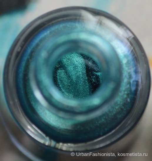 Глубокое синее море: Collistar Ti Amo 500 Nail Lacquer Chrome Effect, #660 Green/Blue