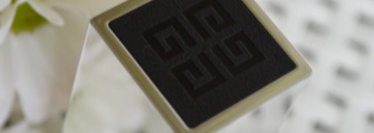 Лицо без жирного блеска с тональным флюидом Givenchy Teint Couture Long-Wearing Fluid Foundation SPF 20 PA++ в оттенке #3 Elegant Sand