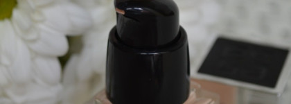 Лицо без жирного блеска с тональным флюидом Givenchy Teint Couture Long-Wearing Fluid Foundation SPF 20 PA++ в оттенке #3 Elegant Sand