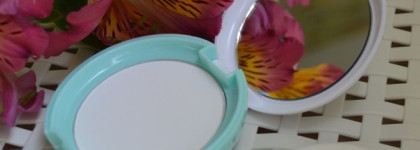 Матирующая пудра Holika Holika Sebum Clear Pact в оттенке #01 Pure White